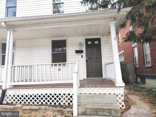 234 S Illinois Ave, MARTINSBURG, WV, 25401-1926 | Card Image