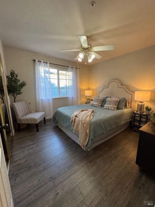 apt-321-1501 La Esplanada Pl, Santa Rosa, CA, 95404-5956 | Card Image