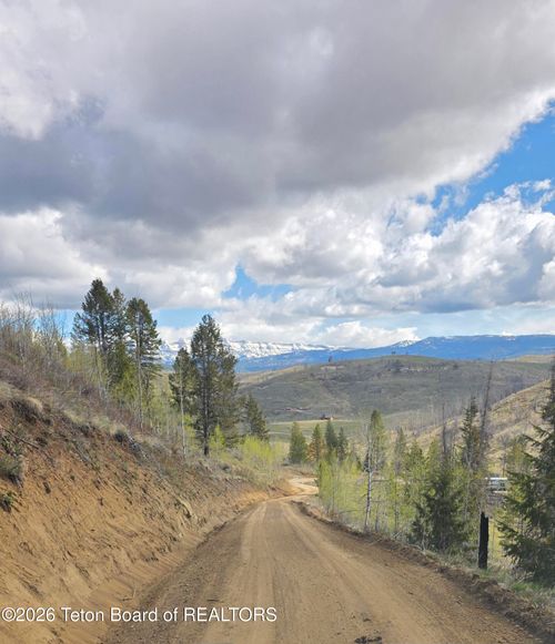 TBD Upper Picnic Ridge Road, Bondurant, WY, 82922 | Card Image