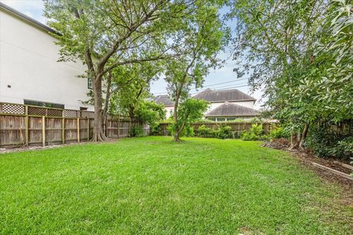 5357 Lampasas St, Houston, TX, 77056-6226 | Card Image