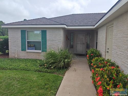 1-1 Pinehurst Dr, Laguna Vista, TX, 78578-2861 | Card Image