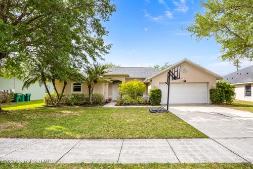2425 Tuscarora Ct, West Melbourne, FL, 32904-8088 | Card Image