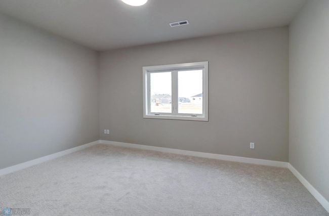 Guest Bedroom #1 | Image 21