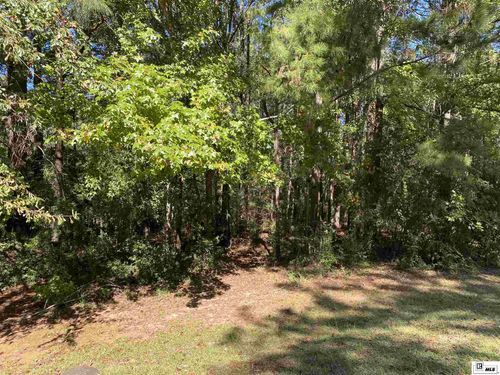 297 Jefferson Oaks Dr, Ruston, LA, 71270-7082 | Card Image