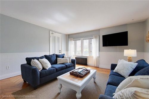 1-28 Narragansett Ave, Newport, RI, 02840-4065 | Card Image