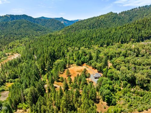 2810 Coyote Creek Road, Wolf Creek, OR, 97497 | Card Image