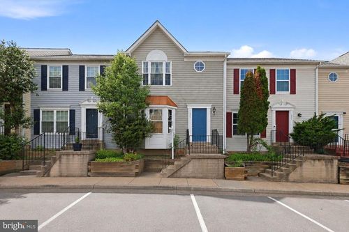 305 Moseby Ct, MANASSAS PARK, VA, 20111-2088 | Card Image