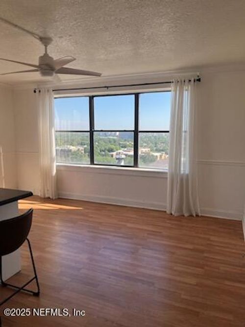 1407-311 Ashley St, Jacksonville, FL, 32202-4163 | Card Image