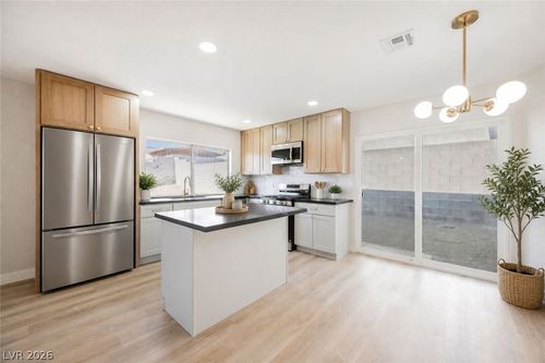 6800 Legalla Ln, Las Vegas, NV, 89156-6038 | Card Image