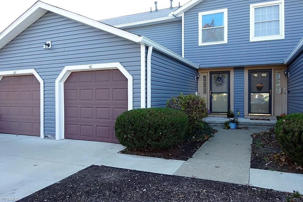 1c 4757 Ledgewood Drive, Sold in Medina Zoocasa