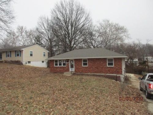 4905 N Topping Ave, Kansas City, MO, 64119-3894 | Card Image