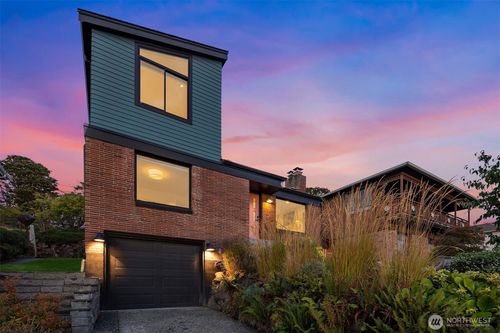 4002 12th Ave S, Seattle, WA, 98108-1411 | Card Image