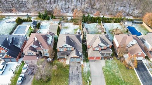 6537 St Michael Ave, Niagara Falls, ON, L2H0C6 | Card Image