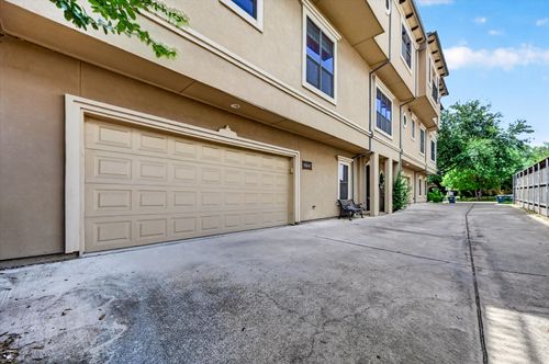 b-6220 Oram St, Dallas, TX, 75214-3967 | Card Image