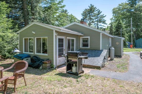 9 Upper Scotland Dr, Raymond, NH, 03077-1263 | Card Image