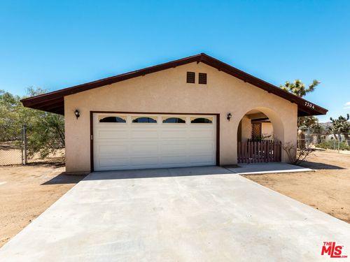7204 Emerson Ave, Yucca Valley, CA, 92284-5994 | Card Image