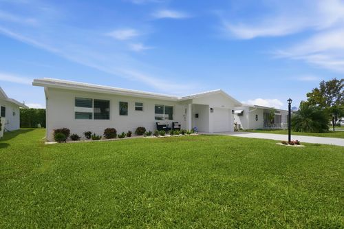 2390 Sw 14th Ave, Boynton Beach, FL, 33426-5871 | Card Image