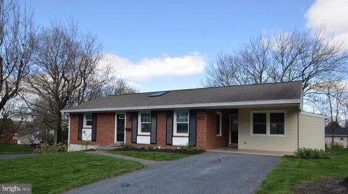 401 Lemon St, ELIZABETHTOWN, PA, 17022-2716 | Card Image