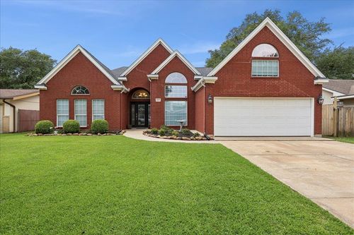 2801 Magnolia Ln, Groves, TX, 77619-5013 | Card Image