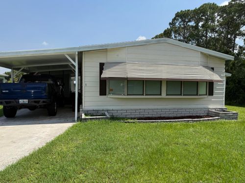 8 Felicidad Ct, Fort Pierce, FL, 34951-2847 | Card Image