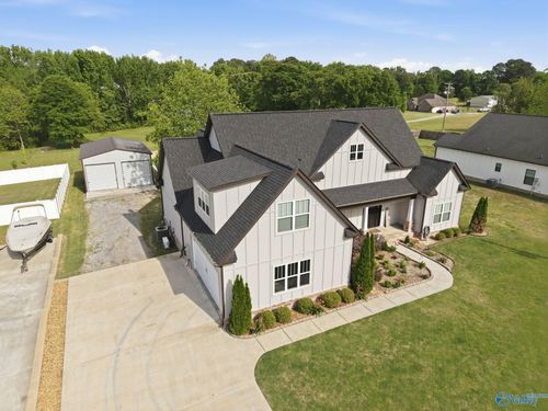 1902 Peach Orchard Road, Hartselle, AL, 35640 | Card Image