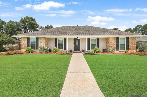 2306 Firewood Dr, Baton Rouge, LA, 70816-5800 | Card Image
