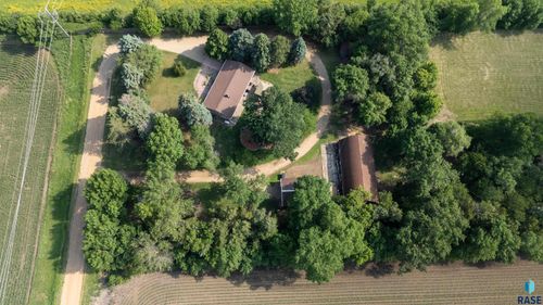 26045 485th Ave, Valley Springs, SD, 57068-6705 | Card Image