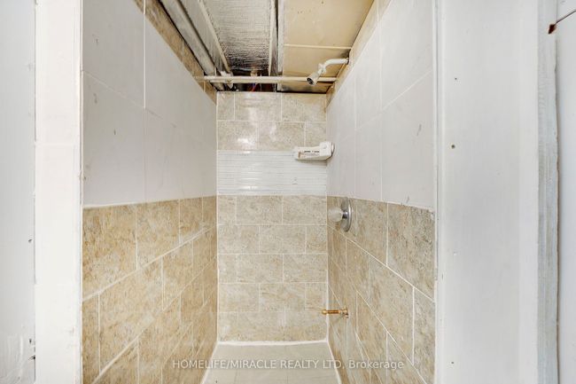 4310 Bampfield St, House other with 6 bedrooms, 5 bathrooms and 2 parking in Niagara Falls ON | Image 28