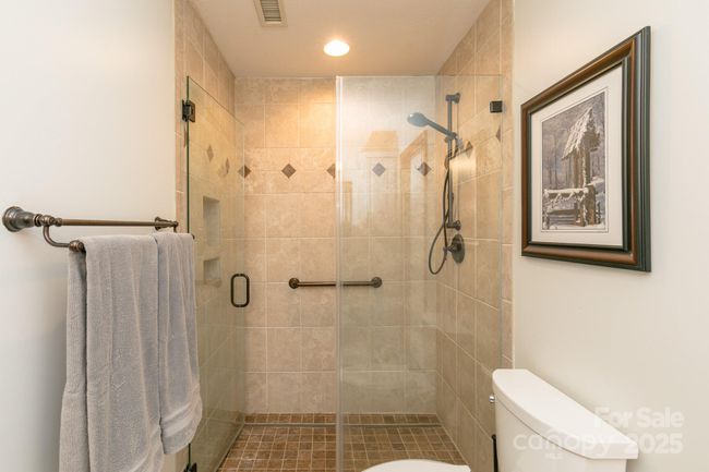 C - 220 Stoney Falls Loop, Condo with 3 bedrooms, 3 bathrooms and null parking in Burnsville NC | Image 21