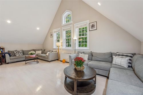 unit-411-18 Broadway, Tarrytown, NY, 10591-3229 | Card Image