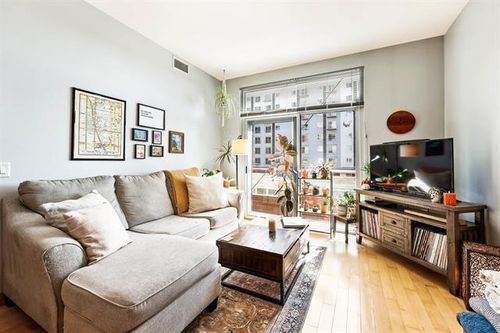 unit-502-309 W Washington Ave, Madison, WI, 53703-5516 | Card Image