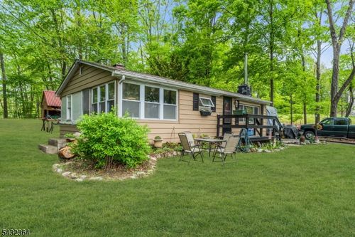 20 Plaza Dr, Newton, NJ, 07860-6601 | Card Image