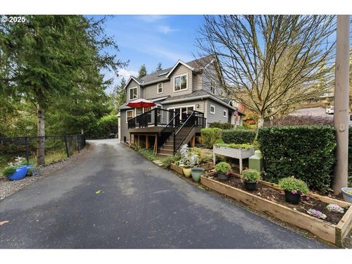 25545 Katherine Ct, West Linn, OR, 97068-4590 | Card Image