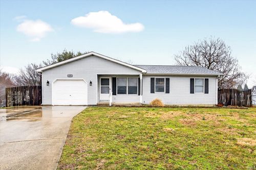 416 W Potowatami Court, Ellettsville, IN, 47429-1976 | Card Image