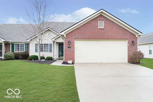 528 Dylan Dr, Avon, IN, 46123-3801 | Card Image