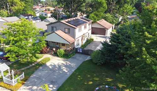 19031 Minnesota Street, Roseville, MI, 48066 | Card Image