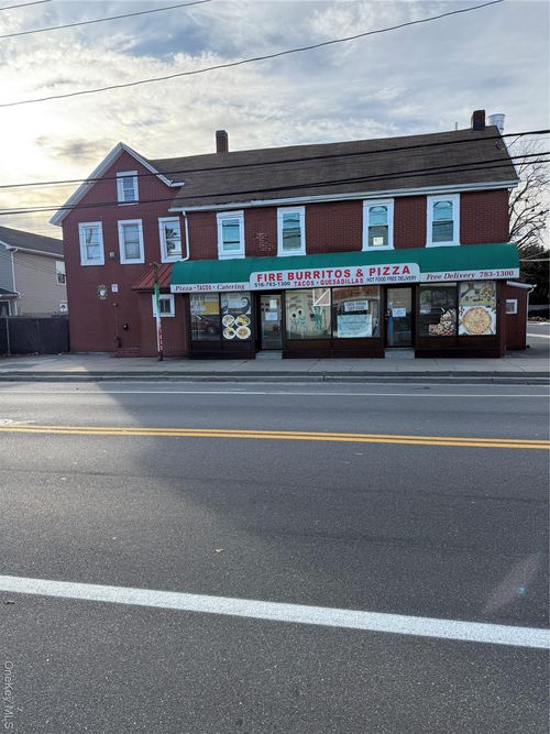 1354 Newbridge Road, Hempstead, NY, 11730 | Card Image