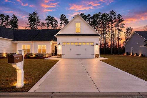 204 Oak Pointe Cir, Lumberton, NC, 28358-4692 | Card Image
