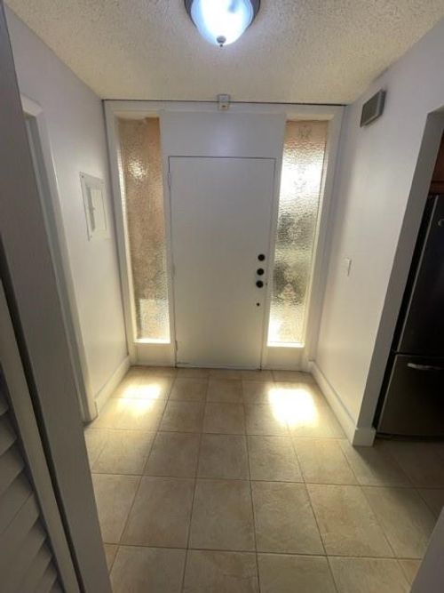 apt-410-3100 N Pine Island Rd, Sunrise, FL, 33351-7348 | Card Image