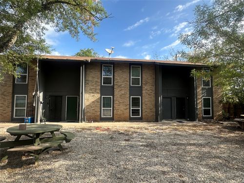 8613 Putnam Dr, Austin, TX, 78757-7150 | Card Image