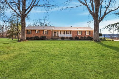 330 Fishel Rd, Winston Salem, NC, 27127-7450 | Card Image