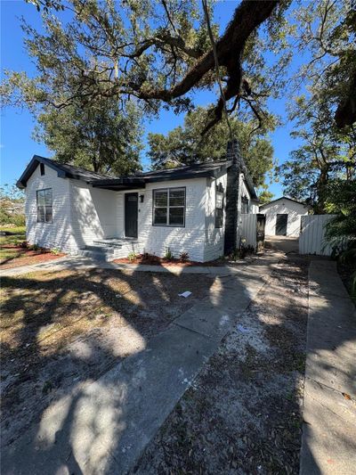 6911 N Highland Avenue, House other with 3 bedrooms, 2 bathrooms and null parking in Tampa FL | Image 2