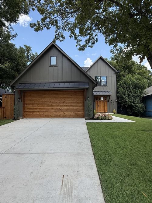 1030 Parkview Ave, Dallas, TX, 75223-1556 | Card Image