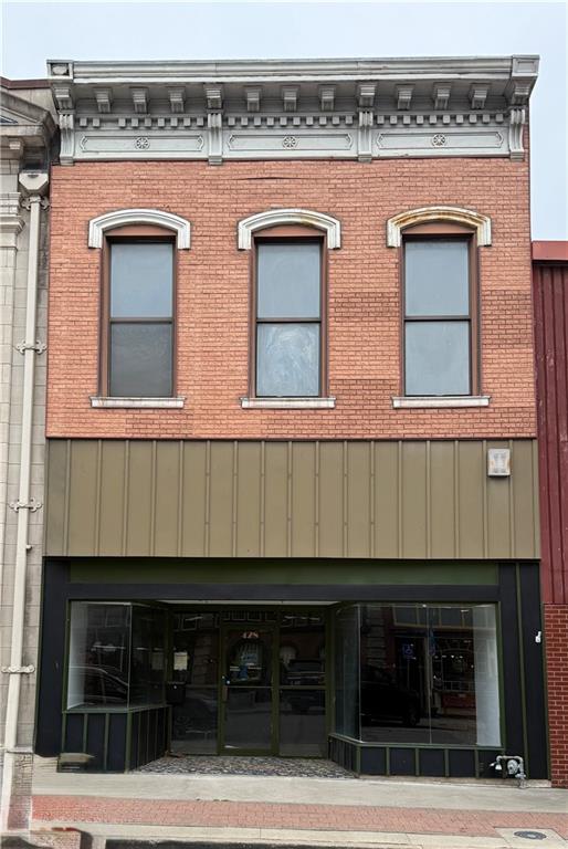 Commercial Sale in Leavenworth