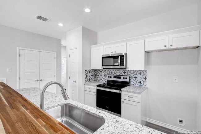 2514 Contour Dr, House other with 3 bedrooms, 3 bathrooms and null parking in Spring Branch TX | Image 15