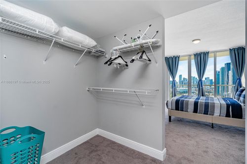 apt-3410-1750 N Bayshore Dr, Miami, FL, 33132-3213 | Card Image