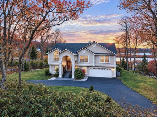 61 Lake Shore Dr W, Rock Hill, NY, 12775-8213 | Card Image