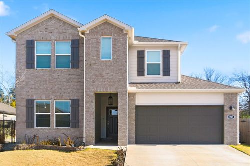 2221 S 9th St, Rogers, AR, 72758-6483 | Card Image