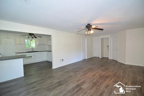 6911 Summerfield Rd, Temperance, MI, 48182-1346 | Card Image