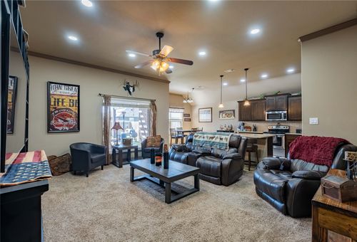 119 Comanche Dr, Greenville, TX, 75402-2818 | Card Image